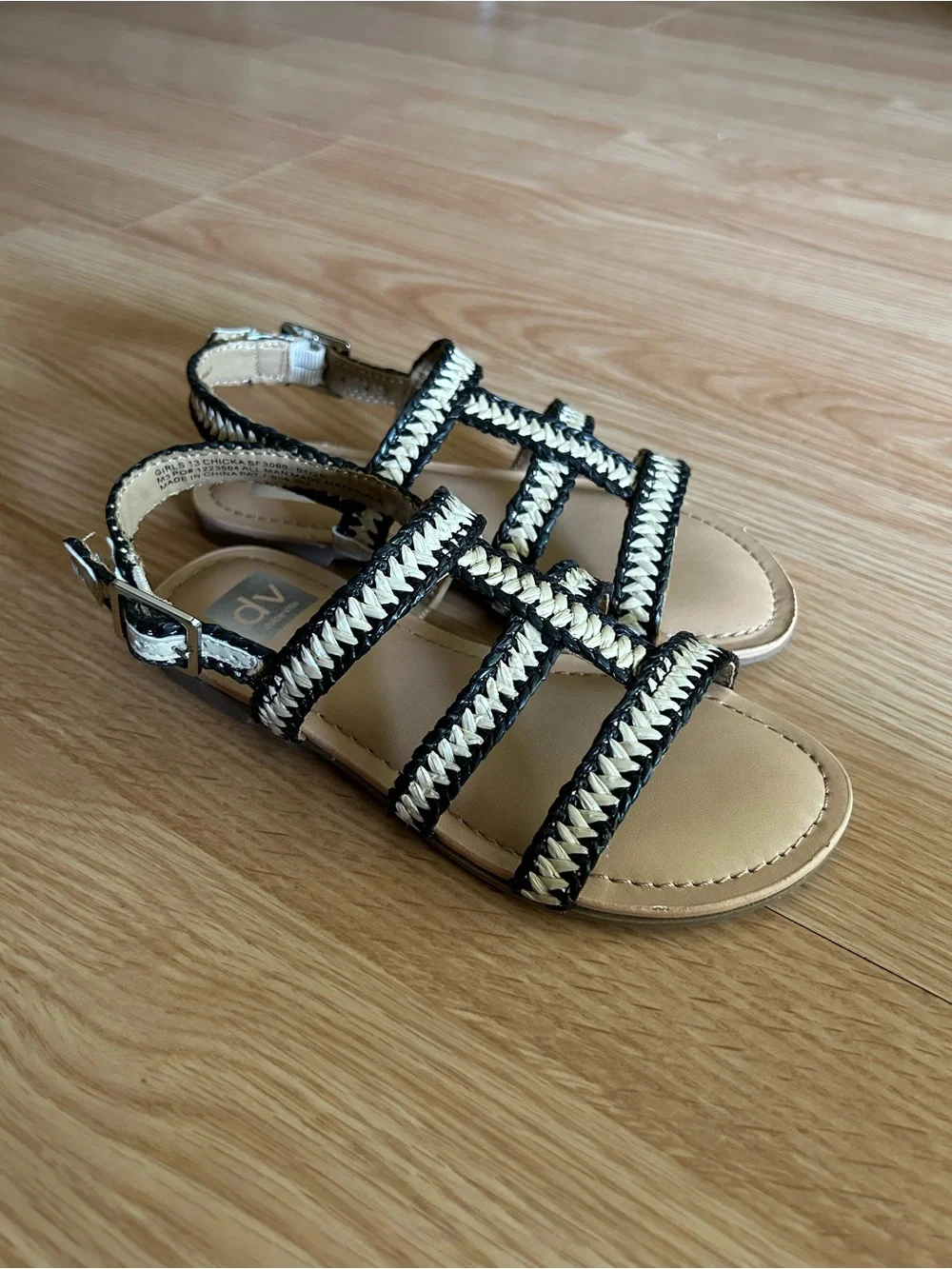 NEW DV by Dolce Vita Chika Black Sandals Youth 13